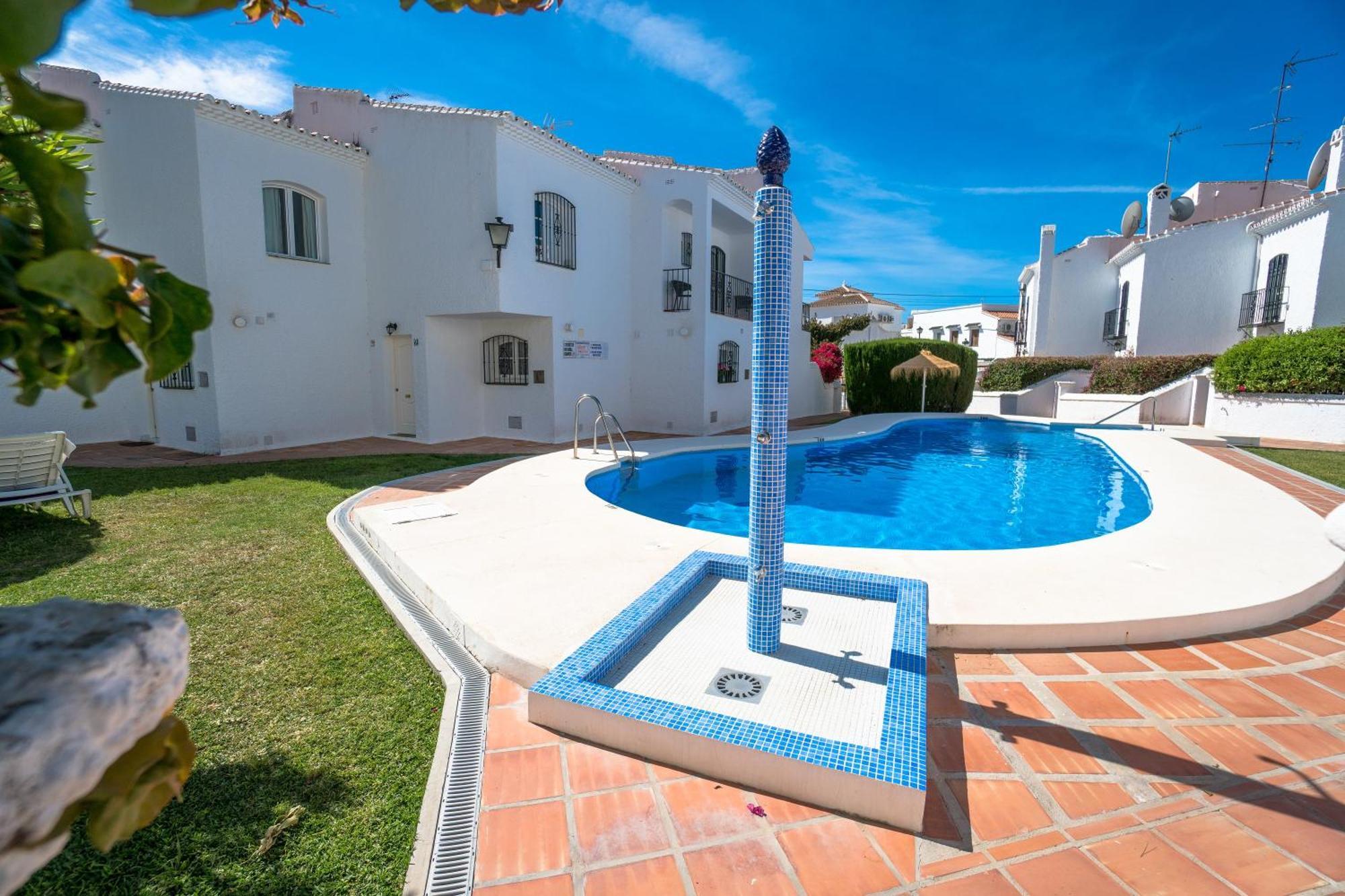 Villa Pinos 20 Menyber Nerja Exterior foto