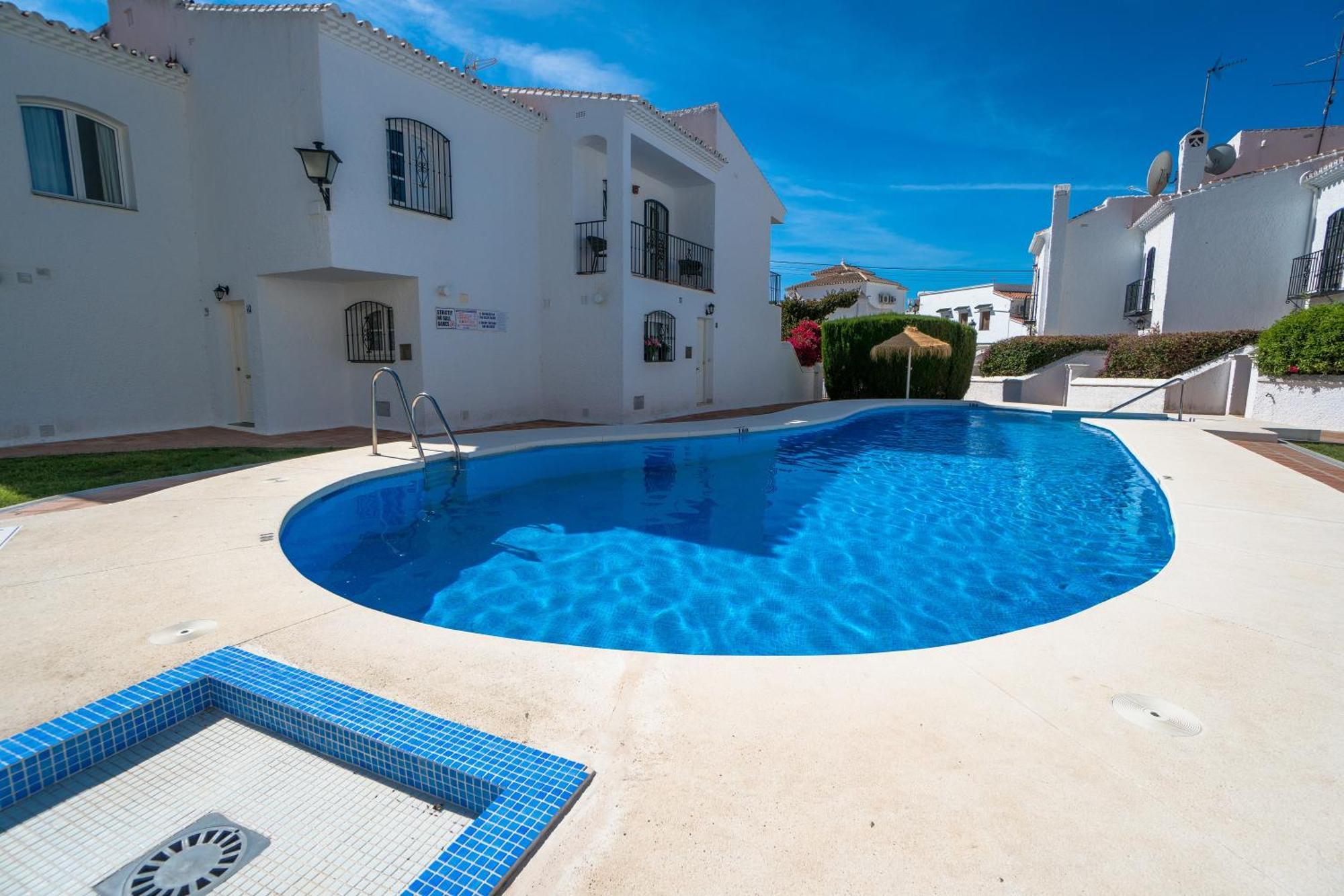 Villa Pinos 20 Menyber Nerja Exterior foto