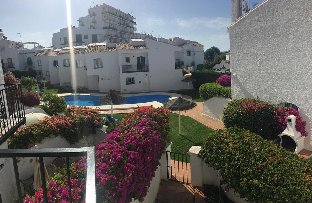 Villa Pinos 20 Menyber Nerja Exterior foto
